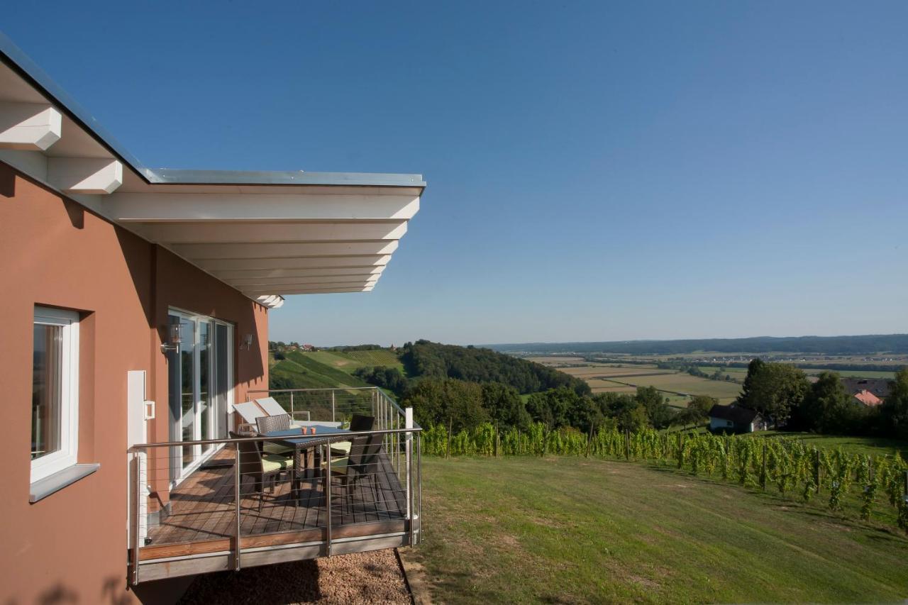 Ferienhaeuser Im Weingarten Fehring Luaran gambar